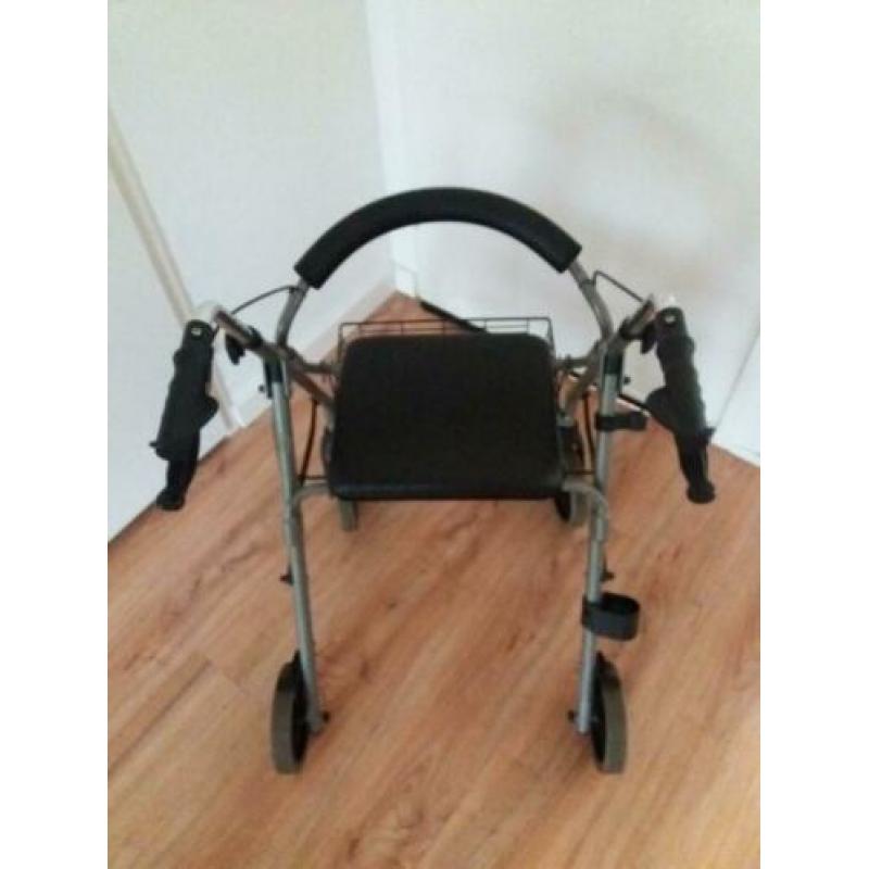 Rollator (lichtgewicht; 7900 gram)