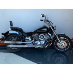Yamaha xvs 1100 dragstar zwart weinig kkm pracht staat