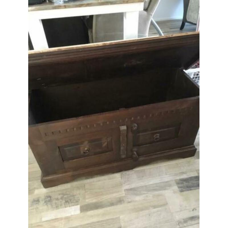 Koloniaal houten tafel/kist