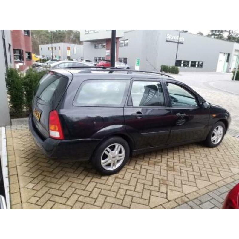 Ford Focus Wagon 1.6-16V Collection Zwart Nieuwe Apk