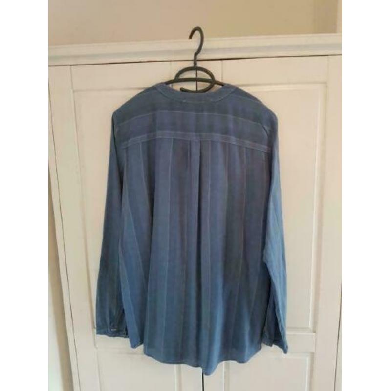 Mooie blouse van EDC, donkerblauw maat XL.