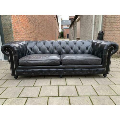 Stoere Chesterfield bank vintage zwart GRATIS BEZORGD!