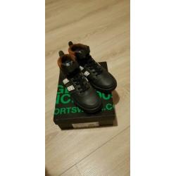 Atlanta hoge sneakers maat 34 Nieuw Per ongeluk 1 maat te kl
