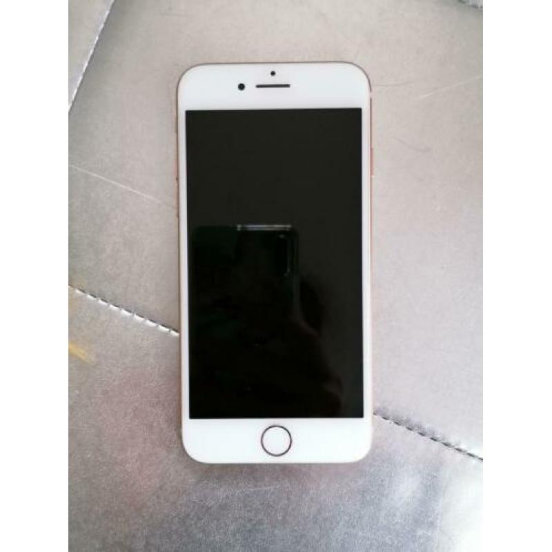 iPhone 8, Gold, 64GB