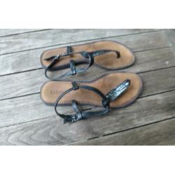 Mooie LAZAMANI sandalen maat 42