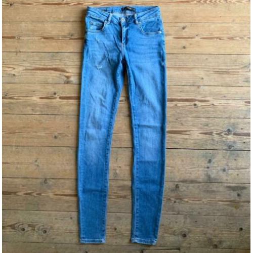 * SUPERTRASH, mt 25 * Paradise skinny jeans, zgan!