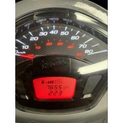 Vespa Sprint Nardo grey Bom Vol