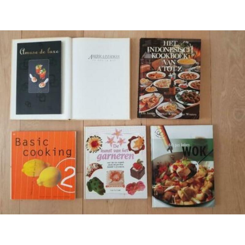 Grote verzameling kookboeken (139)