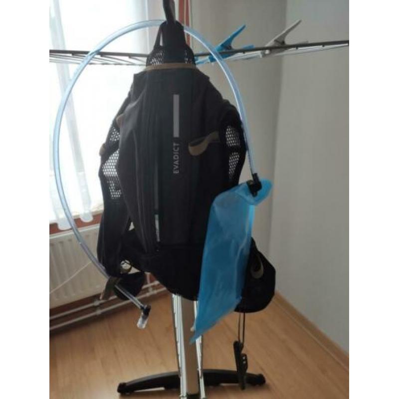 Te koop "Camelbag" van Decathlon, z.g.a.n.