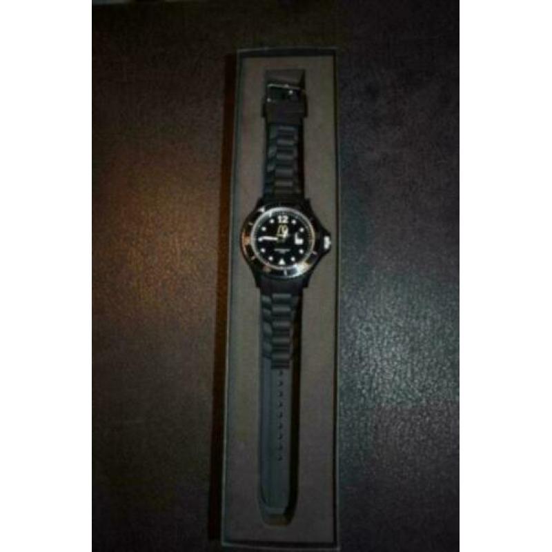 uniek nieuw horloge unisex zwart voorzien van mcdonald logo