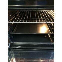 Indesit RVS gasfornuis met elektrische oven 60cm erg mooi