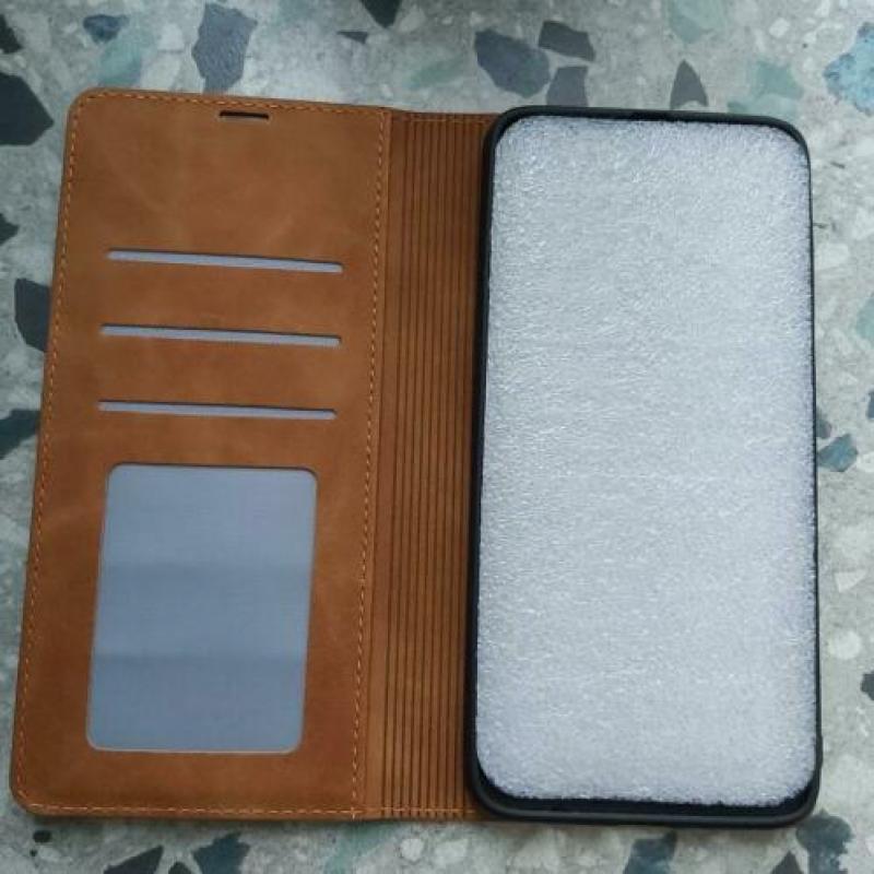 Wegens verkeerd besteld 2 nieuwe hoesjes voor de samsung A70