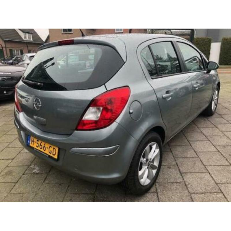Opel Corsa 1.2-16V Cosmo Leder! Cruise! Airco! 113dkm NAP!