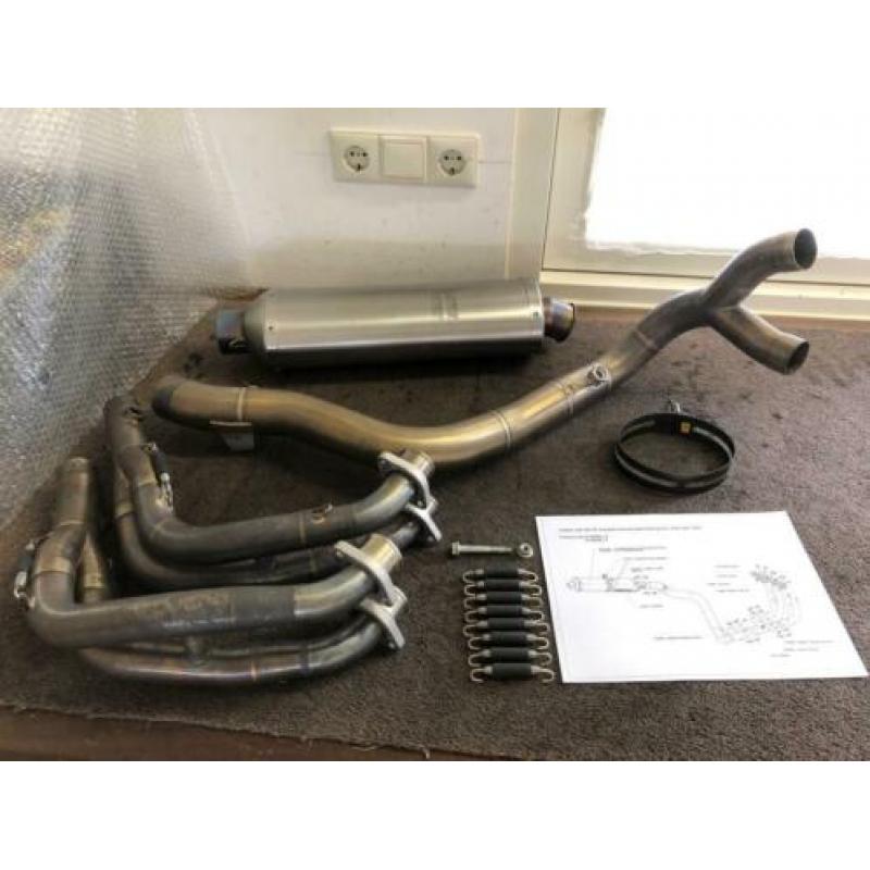 Akrapovic Racing uitlaatsysteem Honda CBR600RR 03 04 PC37