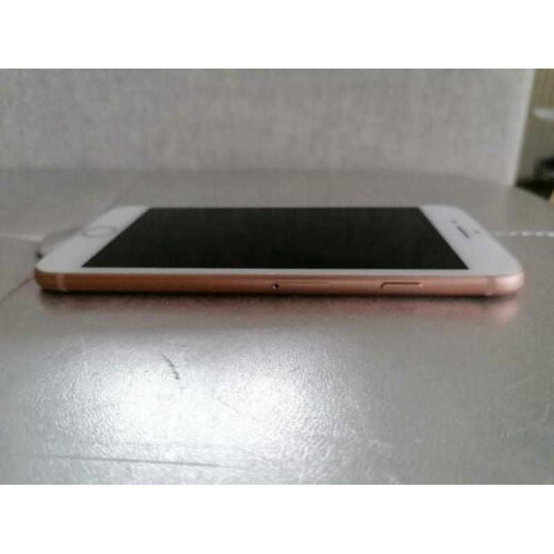 iPhone 8, Gold, 64GB