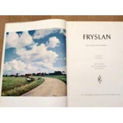 Dert de dyk it lan omklammet..... Fryslan.