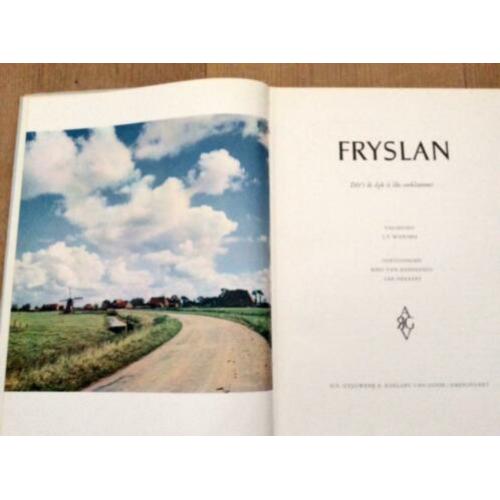 Dert de dyk it lan omklammet..... Fryslan.