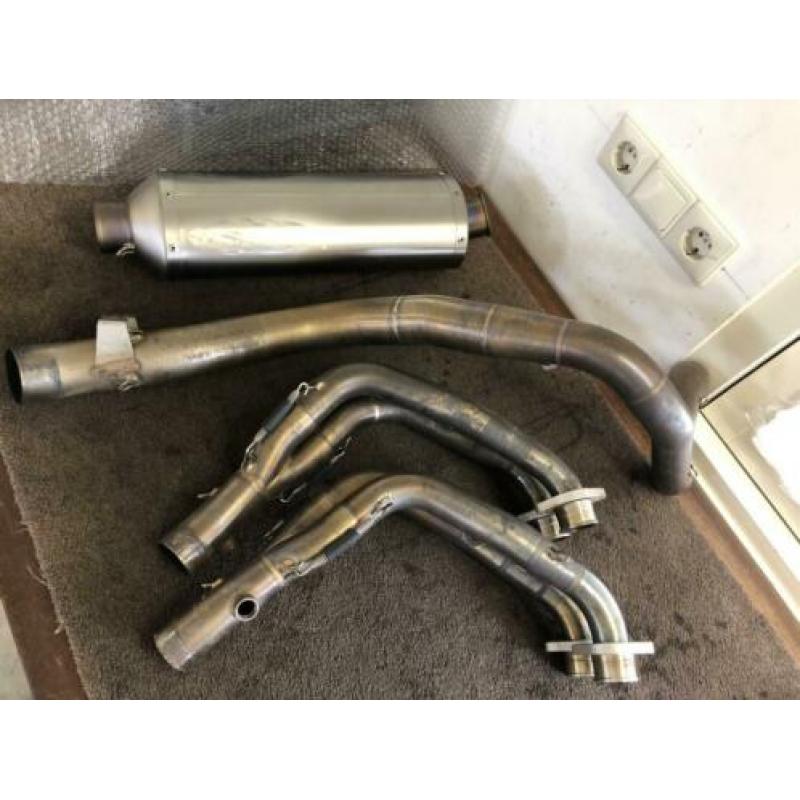 Akrapovic Racing uitlaatsysteem Honda CBR600RR 03 04 PC37