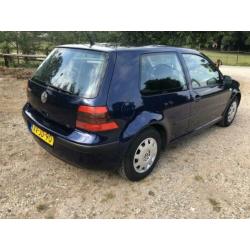 Volkswagen Golf 4 nette auto met nieuwe APK tm 02-2021