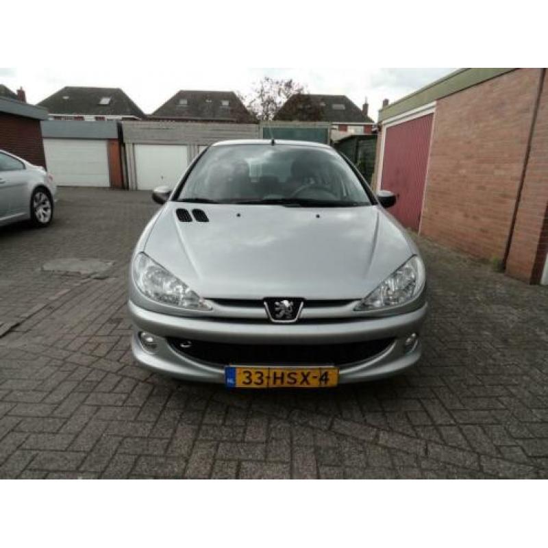 Peugeot 206 1.4 Génération ( KM 287120 NAP LPG G3 AIRCO)