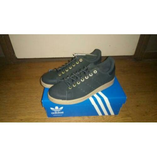 Adidas Stan Smith maat 38 2/3 nieuw
