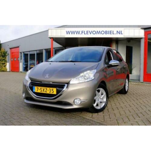 Peugeot 208 1.2 VTi Oxygo 5-Deurs Navi/Clima/LMV