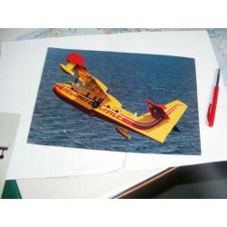 Canadair 415 Magazine + 2 foto's 28 x 22 cm