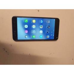 Asus Zenfone 4 Max 4000MAh/3Gb/32GBduos/dualcam