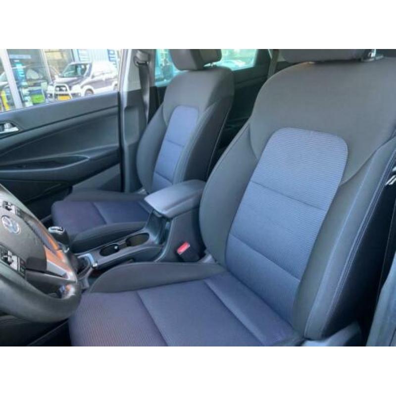 Hyundai TUCSON 1.6 TGDI 177PK PREMIUM AIRCO-ECC NAVI PDC