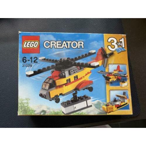 Complete set Lego creator 31029