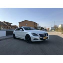 Dikke Mercedes CLS 350CDI *PARELMOER WIT* *BLIKVANGER*