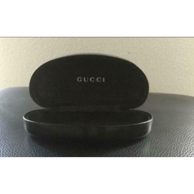 Gucci zonnebril met Gucci briletui