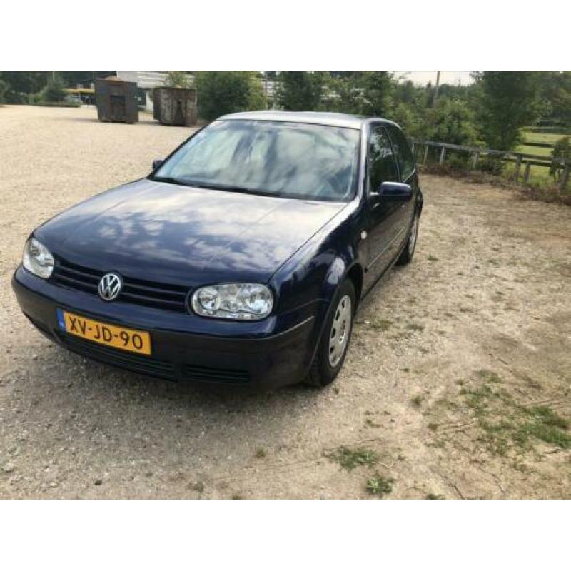Volkswagen Golf 4 nette auto met nieuwe APK tm 02-2021