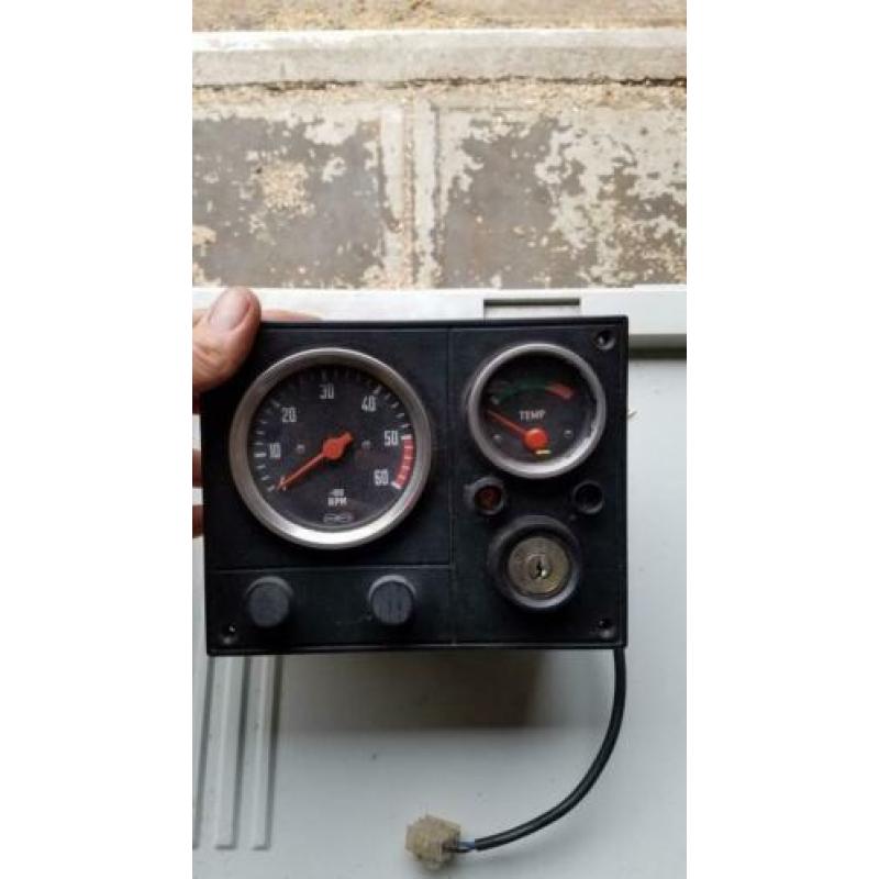 Volvo penta dashboard zgan