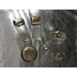 Antieke flesjes / parfumflesjes en dekselpotje