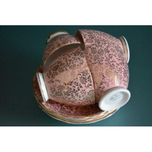 4 roze kop en schotel coclough