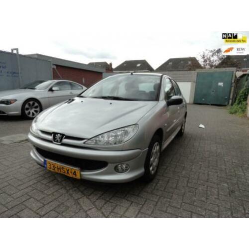 Peugeot 206 1.4 Génération ( KM 287120 NAP LPG G3 AIRCO)