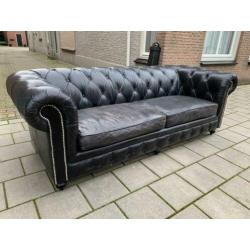 Stoere Chesterfield bank vintage zwart GRATIS BEZORGD!