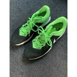 Nike sneaker en Asics hardloopschoenen