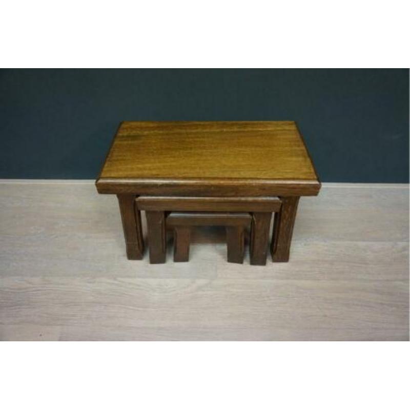 Donker eiken mini set/bijzettafeltjes