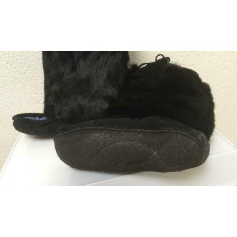 zwarte "indianen laarzen" mt 37 van suede en (fake) fur