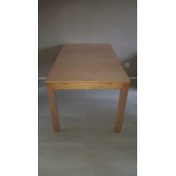 Zsm op halen Bjursta eettafel