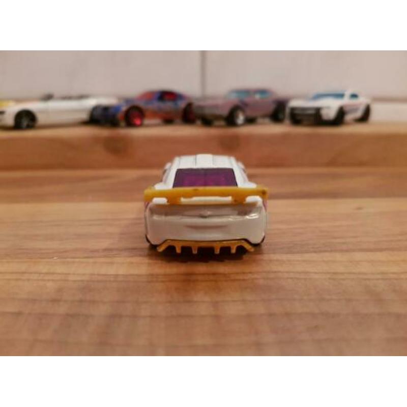 Hotwheels 2012 Chevrolet Camaro wit