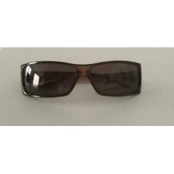 Gucci zonnebril met Gucci briletui