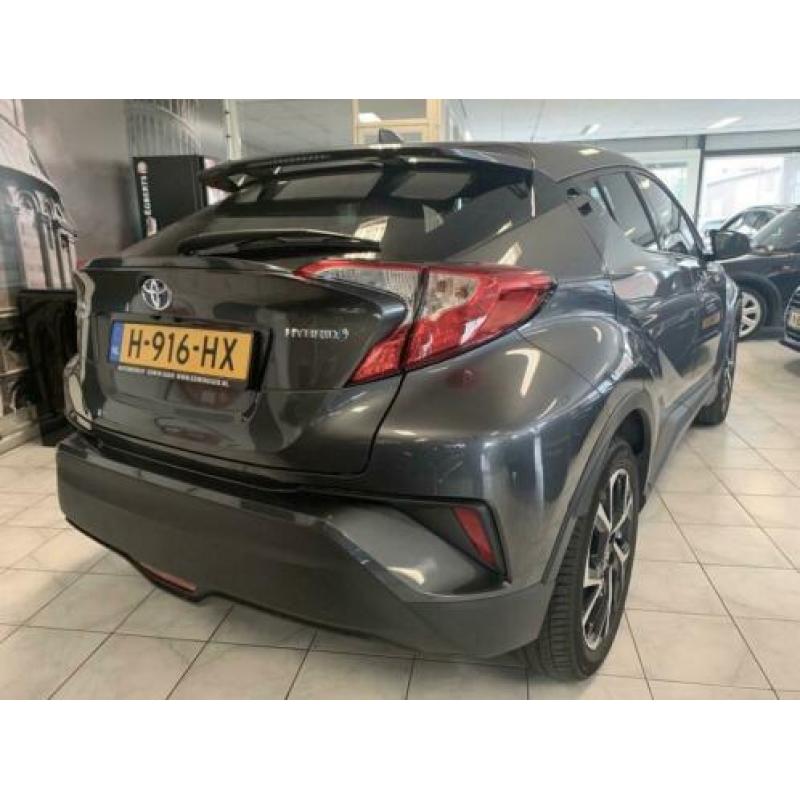 Toyota C-HR 1.8 Hybrid Dynamic (bj 2019, automaat)