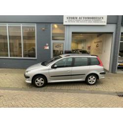Peugeot 206 SW 1.4 XS Met Airco, NAP en een nieuwe APK!