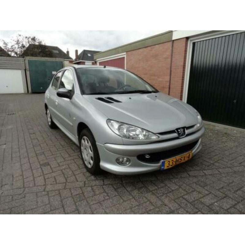 Peugeot 206 1.4 Génération ( KM 287120 NAP LPG G3 AIRCO)