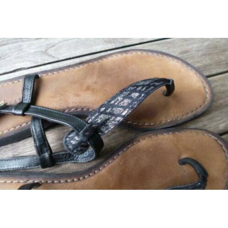 Mooie LAZAMANI sandalen maat 42