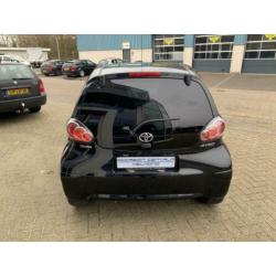 Toyota Aygo 1.0-12V Dynamic Navigator / Airco / Navigatie /