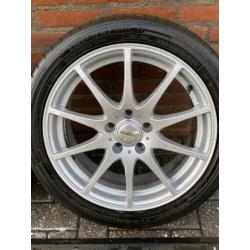 17” Volvo set V40 V50 V60 V70 225/45R17 zomerset